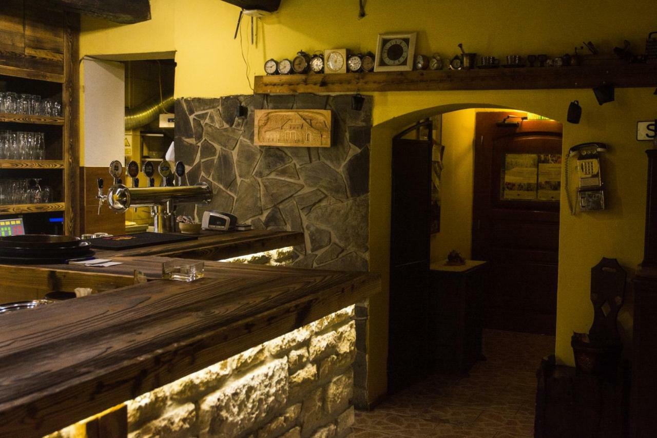 Penzion Kamenny Dvor Vysne Ruzbachy Luaran gambar